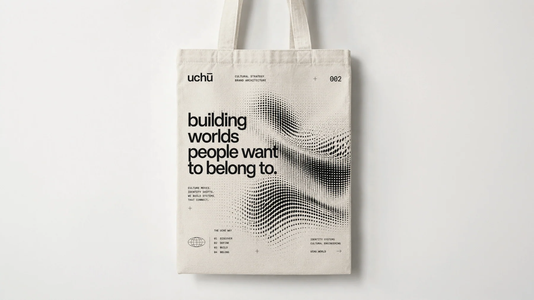 Linnen draagtas met de positioneringsregel van The Uchu Way: building worlds people want to belong to